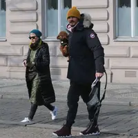 Katy Perry dan Orlando Bloom kembali terlihat bersama pada Rabu lalu waktu setempat usai jalan-jalan di Praha, Ceko. (WENN/SPLASH/E!Online)