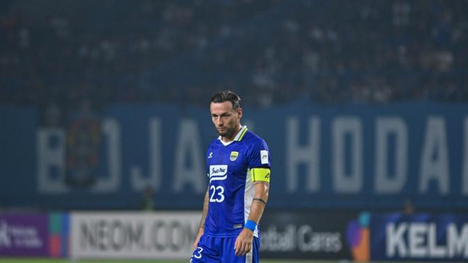 Top 3 Berita Bola: Kapten Persib Marc Klok Diduga Rasis ke Striker Bhayangkara FC
