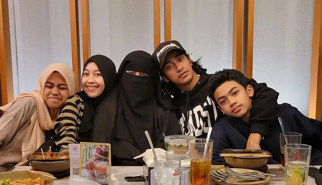 [Instagram/_ummi_pipik_]