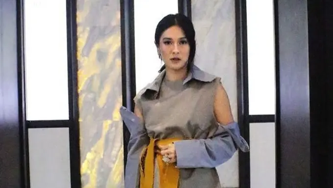 [Bintang] Dian Sastrowardoyo