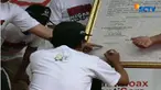 Di Makassar, Sulawesi Selatan, deklarasi damai dilakukan dengan gerak jalan santai yang dihadiri langsung Ketua KPI RI Arief Budiman.