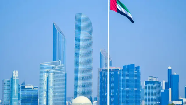 Langkah Uni Emirat Arab Mengurangi Plastik Sekali Pakai, Larangan Nasional Mulai Tahun 2026