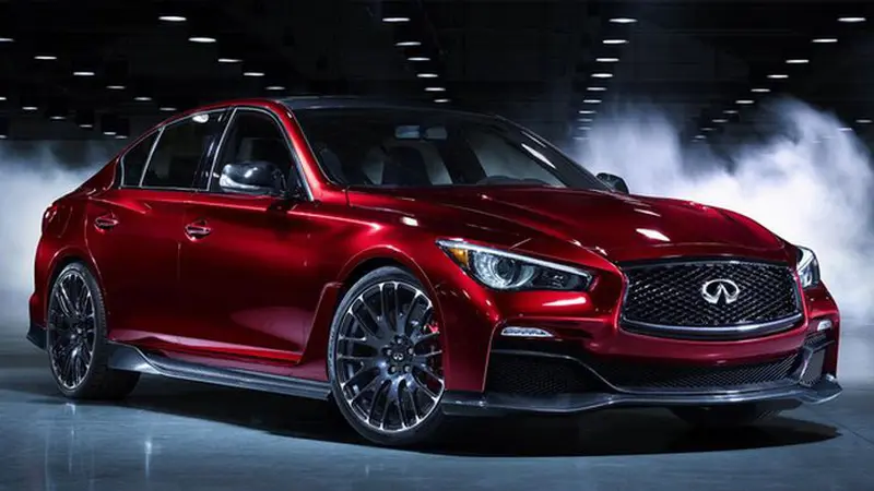 Sportscar Premium Infiniti Q50 Eau Rouge Resmi Disuntik Mati