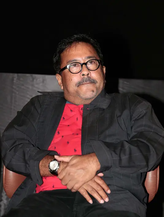 Selain itu, pemeran Si Doel Anak Betawi ini juga mengatakan bahwa film Benyamin: Biang Kerok garapan sutradara Hanung Bramantyo ini juga sangat berbeda dengan versi lamanya pada tahun 1972. (Nurwahyunan/Bintang.com)