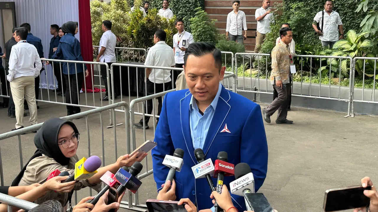 Puncak Hari Ulang Tahun HUT ke-17 Gerindra yang digelar di Sentul International Convention Center (SICC), Bogor, Jawa Barat, Sabtu (15/2/2025) pagi ini.