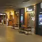 Suasana bioskop yang sudah dibuka, di CGV Grand Indonesia di Jakarta, Rabu (21/10/2020). Sejumlah bioskop di Ibu Kota kembali beroperasi hari ini setelah mendapatkan izin dari Pemprov DKI Jakarta dengan jumlah penonton dibatasi maksimal 25 persen dari total kapasitas. (Liputan.com/Herman Zakharia)