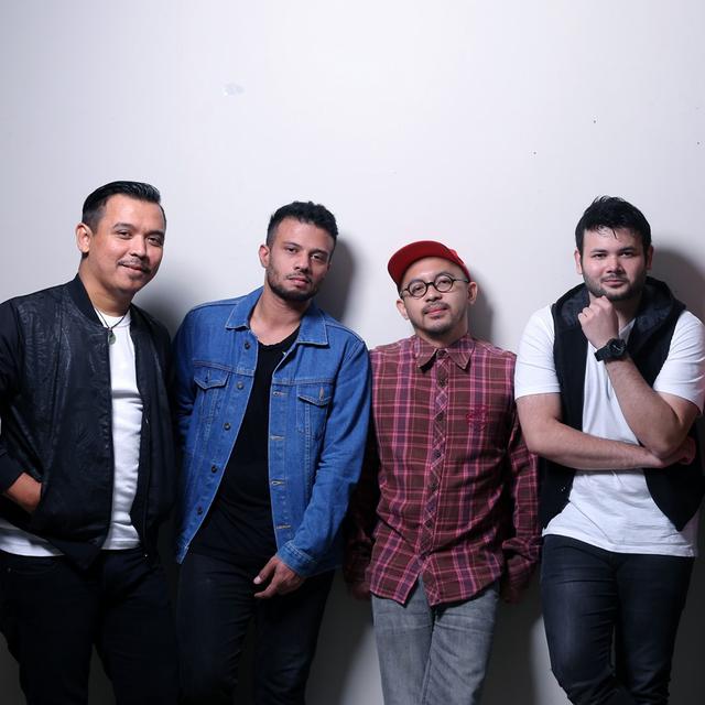 Ridho Rhoma Dan Sonet 2 Band Semangat Garap Single Hanya Dia News Entertainment Fimela Com