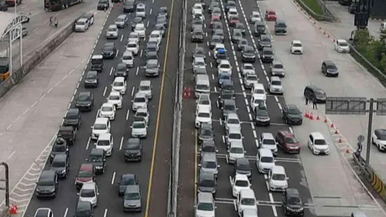 2,1 Juta Pemudik Diprediksi Melintasi Tol Trans Jawa, Ada Kepadatan Imbas Pemudik Tunggu Penerapan One Way