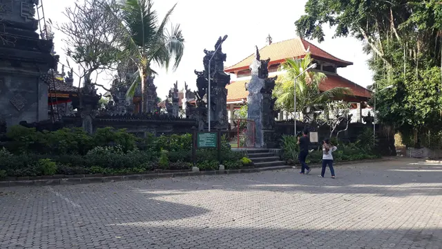 Puja mandala di nusa dua bali