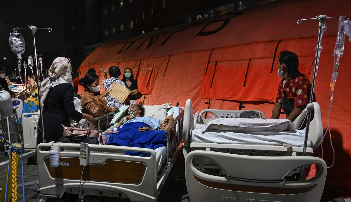 Langkah ini untuk mengantisipasi terjadinya hal-hal yang tidak diinginkan, terutama pada pasien. (JUNI KRISWANTO/AFP)