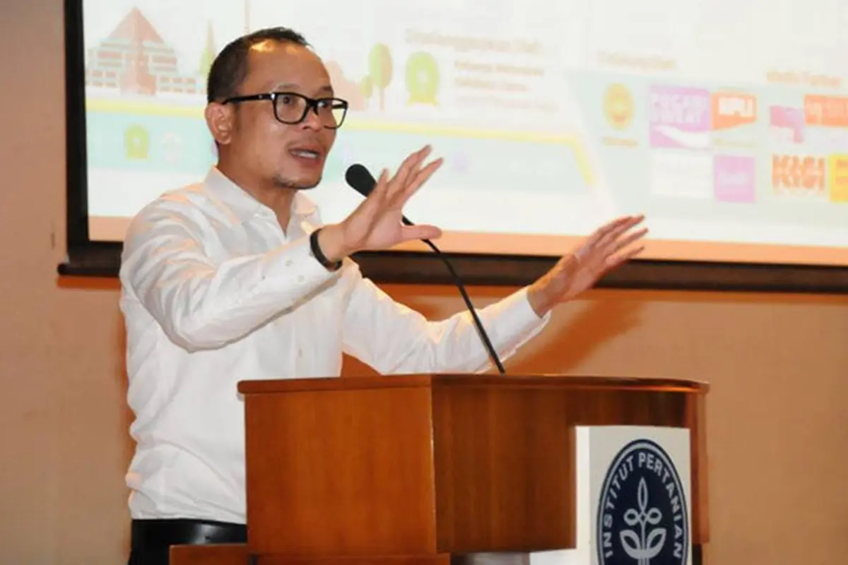 Menaker Hanif Minta Malaysia Evaluasi Program Rehiring