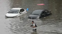 Banjir Bangkok: 50 Distrik Siaga Darurat, Sekolah Tutup dan Warga Borong Makanan Siap Saji