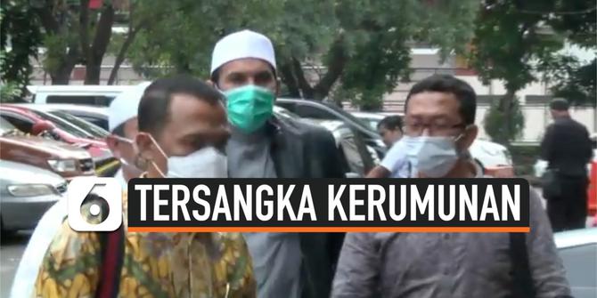 VIDEO: Anggota FPI Tersangka Kasus Kerumunan Petamburan Mendatangi Polda Metro Jaya