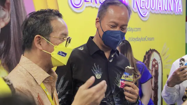 Menteri Perindustrian Agus Gumiwang Kartasasmita pada Peresmian Pabrik Es Krim PT Yili Indonesia Dairy di Bekasi