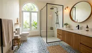 7 Lantai Terbaik untuk Kamar Mandi, Ini Pilihan yang Aman dan Tahan Air