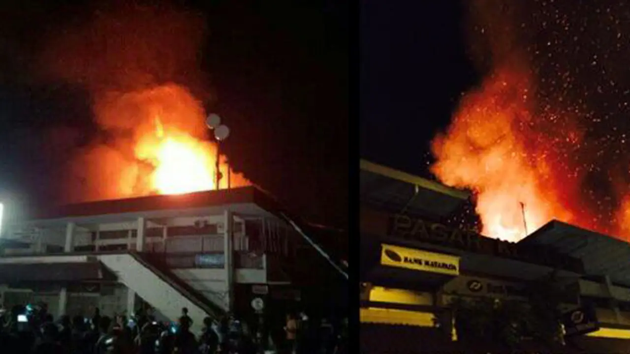 Kebakaran Pasar Klewer dalam Foto