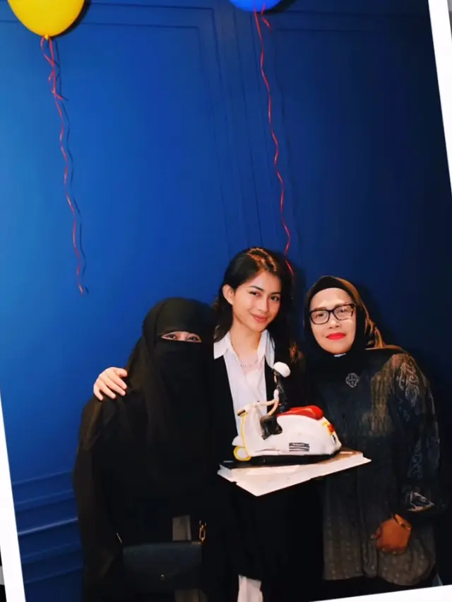 Sintya Marisca dan Umi Pipik