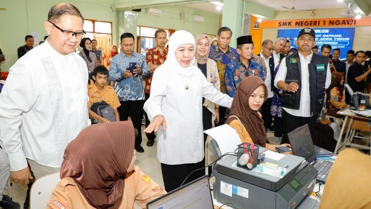 Gubernur Khofifah Apresiasi SPMB SMA/SMK Ngawi Berjalan Lancar dan Tertib