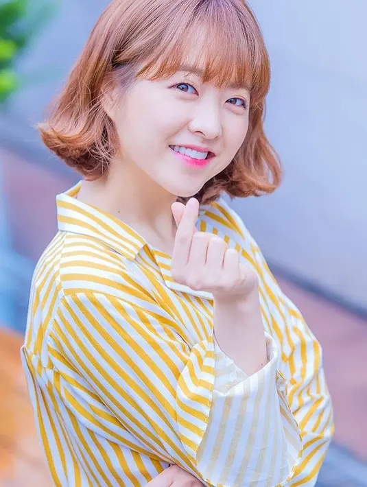 Kendati demikian, Park Bo Young mengaku mungkin akan ada seseorang yang mengubah jalan pemikirannya. (allkpop)