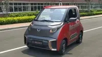 Mobil otonom Wuling E200 'berkeliaran' di pabrik SGMW di   Cikarang, Jawa Barat. (Oto.com)