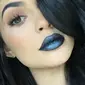 Tak lupa juga, Kylie mengunggah foto yang memamerkan warna terbaru pada lipstick mattenya yang diberi nama Majesty. (instagram/Bintang.com)