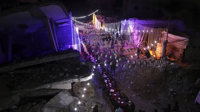 Tarawih Umat Muslim Gaza