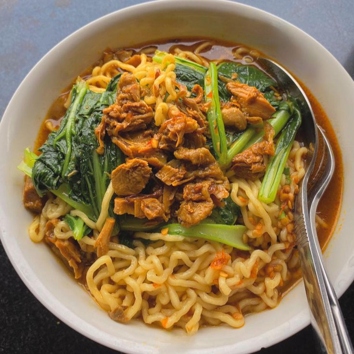 10 Makanan yang Wajib Ada Selama Lebaran, Ini yang Bikin Keluarga Indonesia Ngiler!