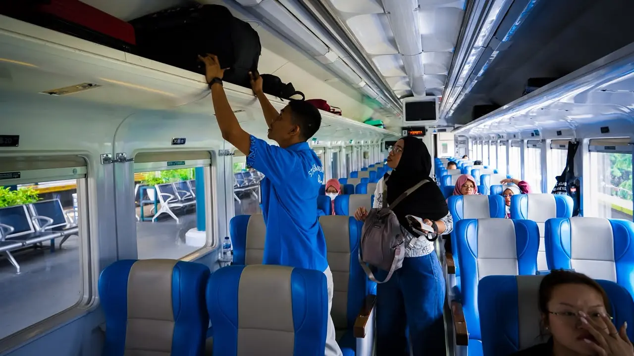 Waspada Macet Imbas Demo Jakarta, Jadwal KA dari Stasiun Gambir Tak Berubah