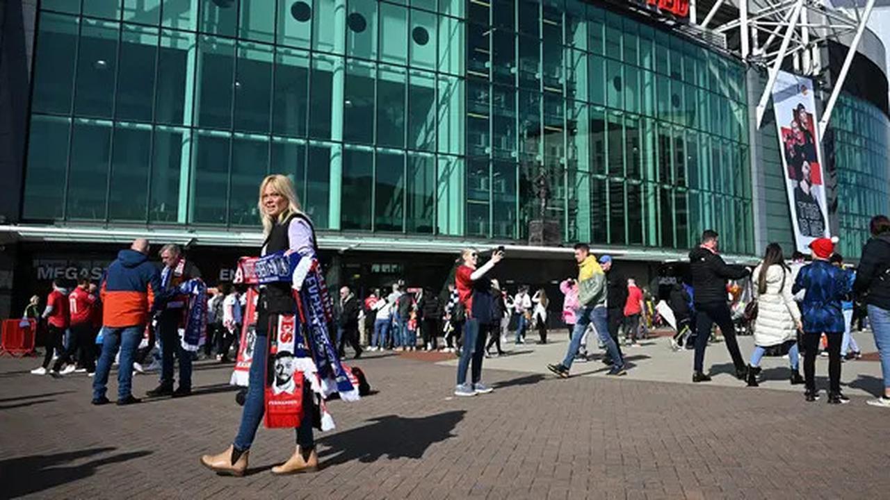 Pembangunan Stadion Baru, di Mana Manchester United Tanding?