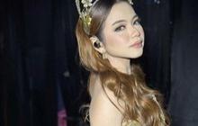 7 Foto Ruang Tamu Lady Rara yang Bikin Betah, Bernuansa Monokrom & Semi Industrial Modern
