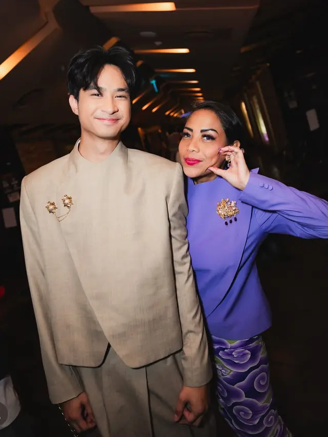 Devano tampil menawan di Busan Internasional Film Festival. [@armanfebryan]