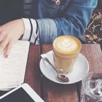 Nggak perlu kopi, sederet hal ini bisa bikin kamu tetap fokus! (Sumber Foto: PureWow)