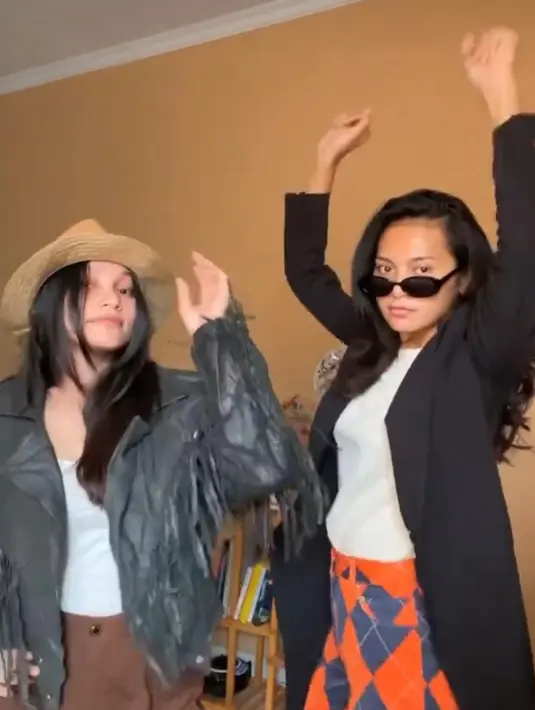 Keakraban mereka bahkan sering kali diperlihatkan di media sosial masing-masing