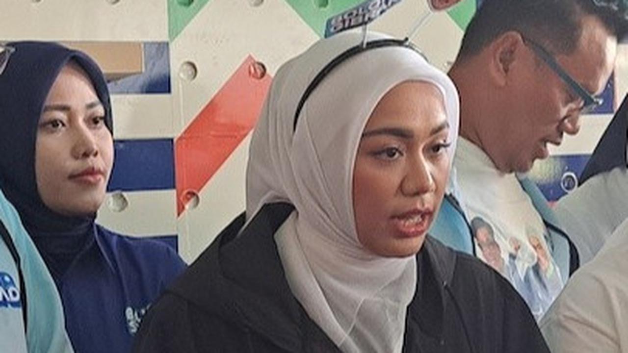 Momen Zita, Uya Kuya dan Pasha Ungu Joget PAN Sebelum Diperiksa Bawaslu