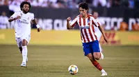 Momen 2 Pemain Real Madrid Tertawakan Tingkah Diego Simeone di Pinggir Lapangan