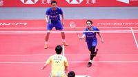 Ganda putra Indonesia, Mohammad Ahsan/Hendra Setiawan, kalah dari Yuta Watanabe/Hiroyuki Endo, pada Grup A BWF World Tour Finals 2018, Rabu (12/12/2018). (PBSI)