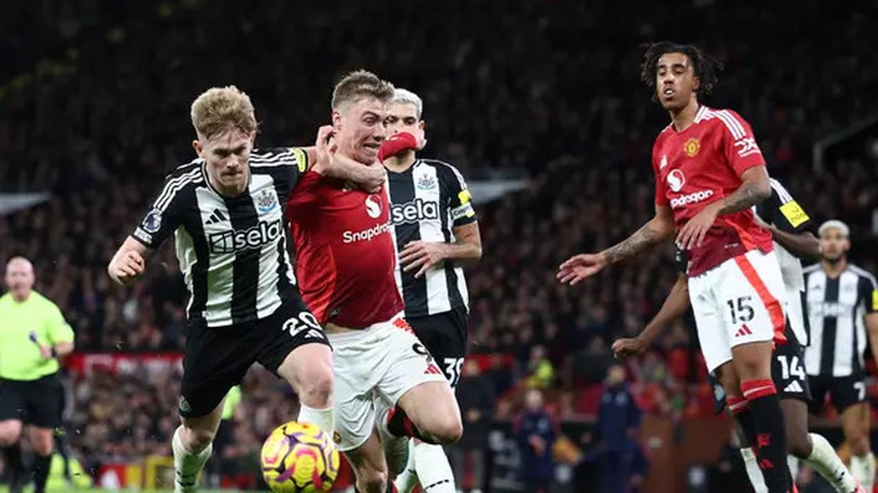 Hasil Lengkap Liga Inggris Tadi Malam: MU Kalah 0-2 dari Newcastle, Chelsea Dilibas Ipswich Town