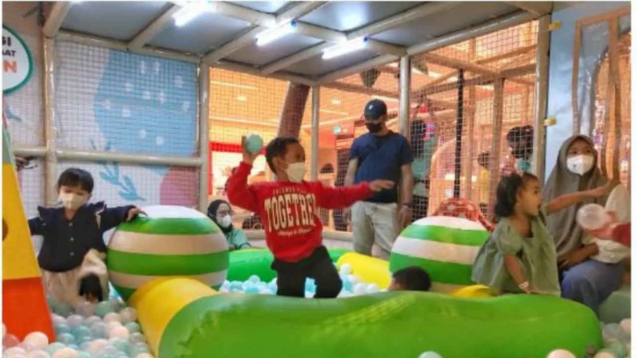 Bermain sambil Membantu Proses Pelatihan Tumbuh Kembang Anak di Kidzlandia