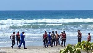 Pria Asal Lampung Utara Hanyut Diterjang Ombak Pantai Pesisir Barat