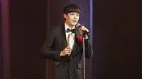 Personel 2PM, Nichkhun meraih popularitas tak hanya di Korea Selatan saja, tapi juga hingga ke Tiongkok.