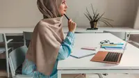 Instead Artinya Sebagai Gantinya: Pengertian, Penggunaan, dan Contoh Kalimatnya