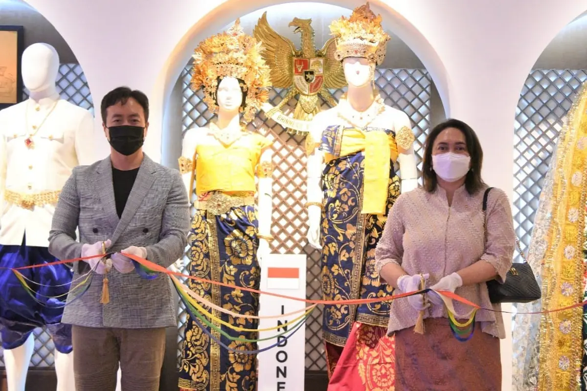 Pameran busana Bali di Seoul.