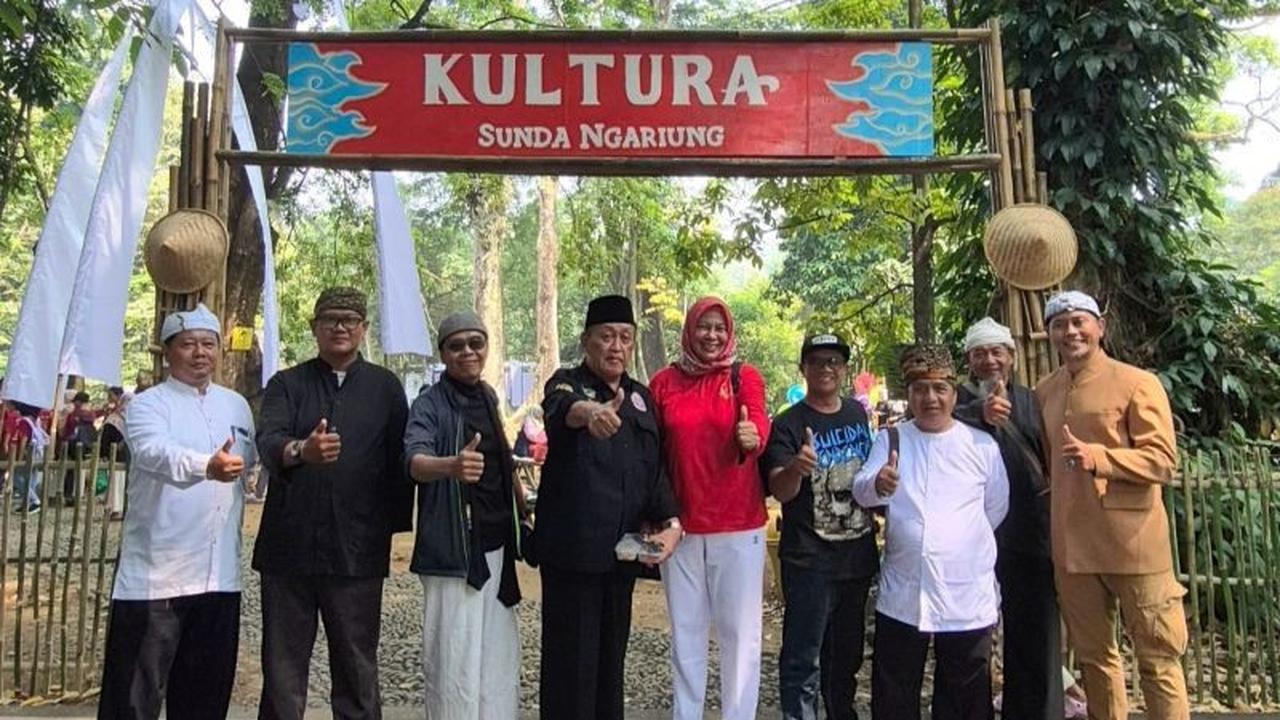 KULTURA: Sunda Ngariung, Wisata Budaya Sunda Kebun Raya Bogor Selama Libur Sekolah