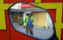 Sejarah Tukang Parkir di Jakarta, Dulu Resmi di Bawah Pemerintahan Gubenur Ali Sadikin, Petugas Pakai Seragam Khusus Ini