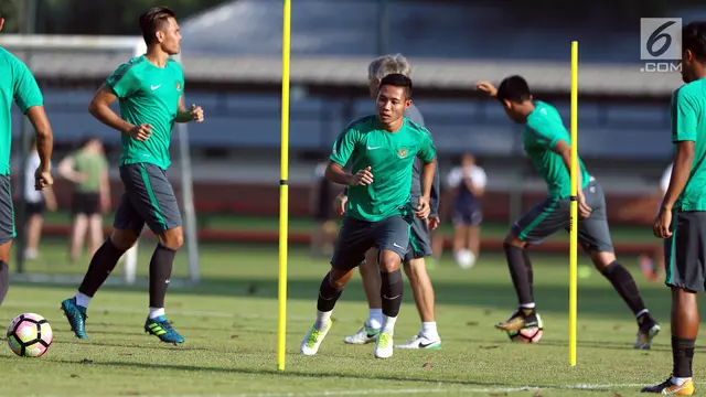 Evan Dimas