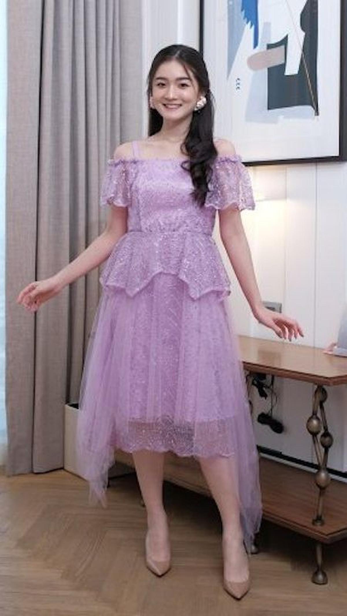 <b>Miss NOMI Gaun Spring</b>