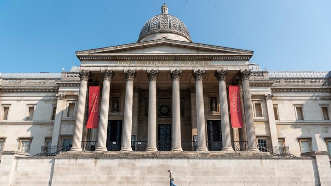 National Gallery yang tutup di London, Inggris (24/6/2020). PM Inggris Boris Johnson mengatakan aturan jaga jarak sosial sejauh 2 meter yang saat ini berlaku akan dilonggarkan menjadi 