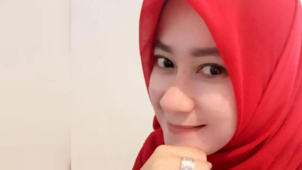  Indria Kameswari (38) ditemukan tewas di rumah kontrakannya di Perumahan River Valley, Desa Palasari, Cijeruk, Kabupaten Bogor pada Jumat 1 Agustus 2017 pagi.