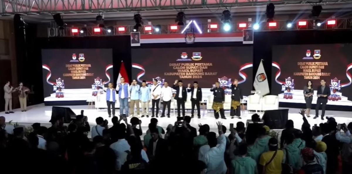 Bersaing di Pilbup Bandung Barat, 7 Potret Jeje Govinda, Hengky Kurniawan sampai Gilang Dirga di Momen Debat