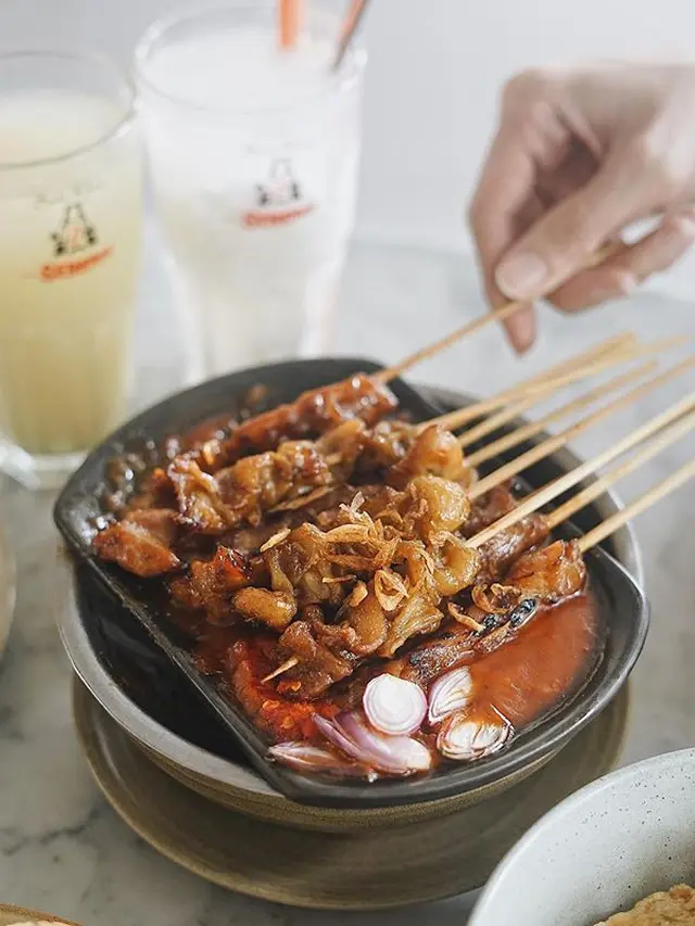 SATE KHAS SENAYAN